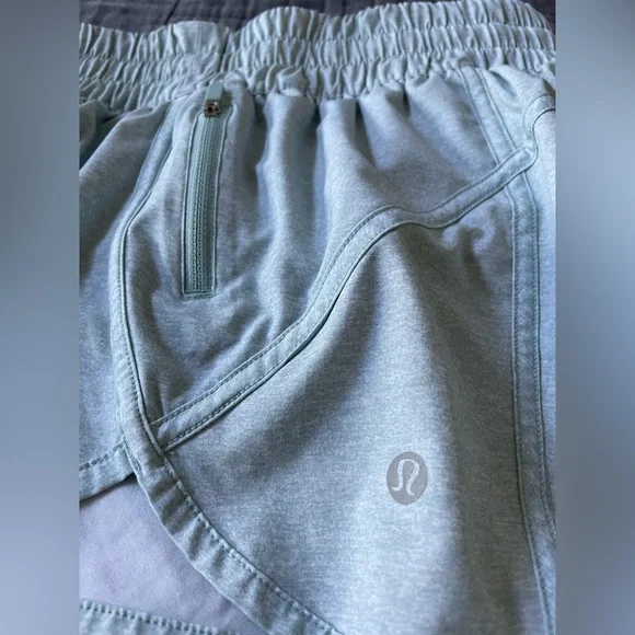 Lululemon Tracker Low-Rise Lined Short 4" - hazy Jade - Picture 5 of 7